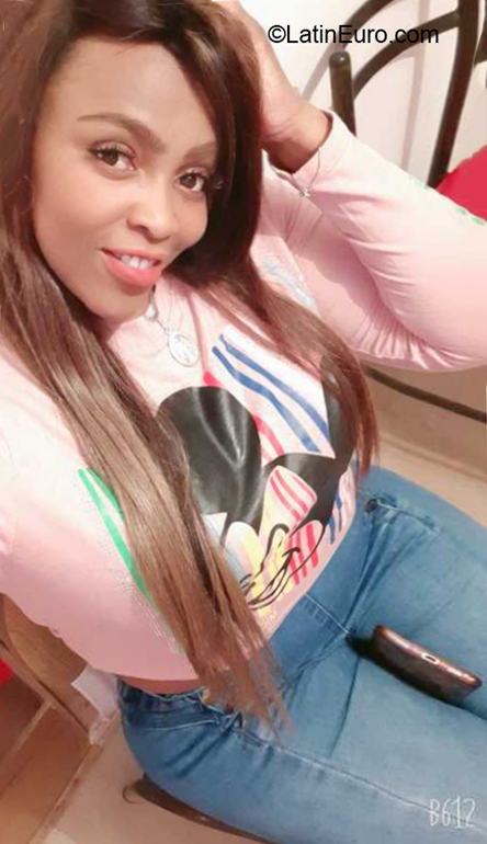 Date this attractive Colombia girl Juliet from Cali CO31308