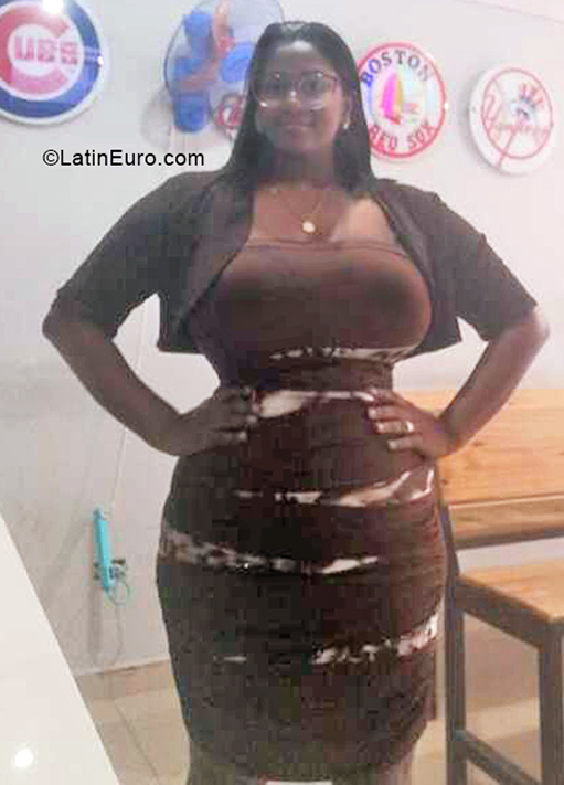 Date this fun Dominican Republic girl Elizabeth from Santo Domingo DO40567