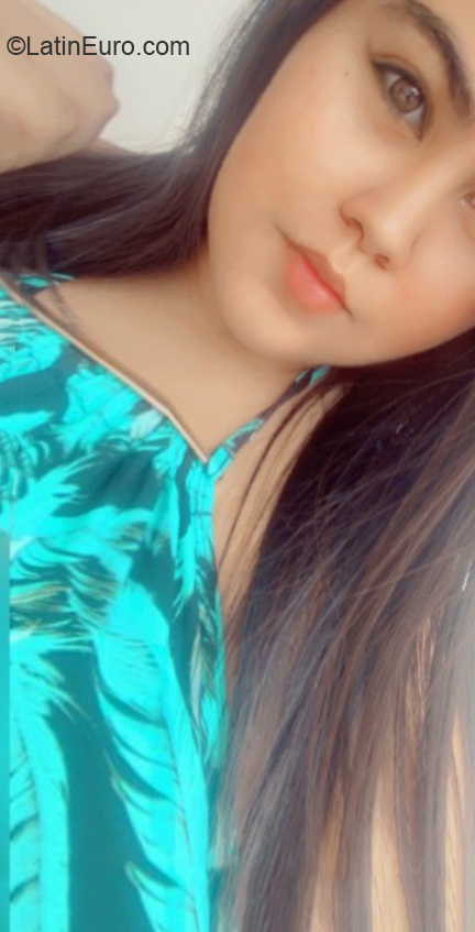 Date this charming Colombia girl Catalina from Valledupar CO31374
