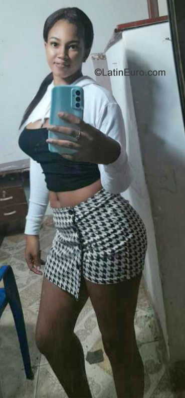 Date this hot Colombia girl Diana graciela from Cali CO31404