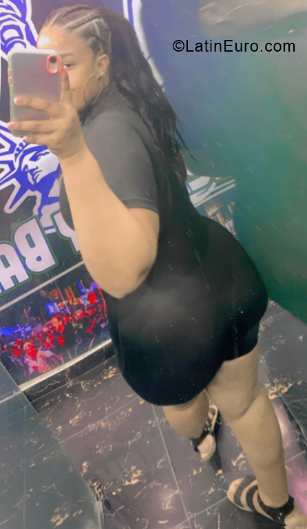 Date this gorgeous Dominican Republic girl Patricia from Santo Domingo DO40659