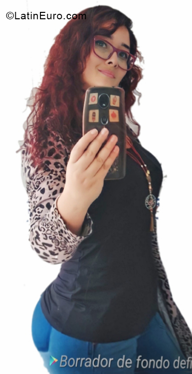 Date this stunning Colombia girl Marcela from Cali CO31498