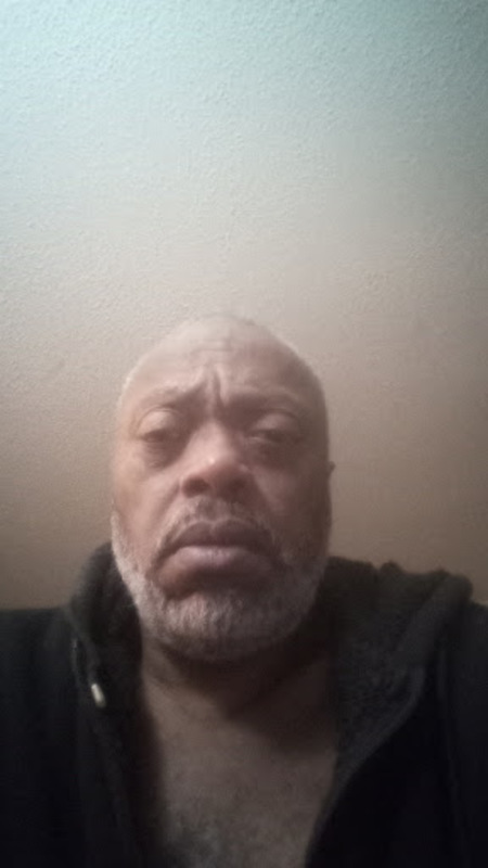 Date this attractive United States man Serv from Seattle US21737