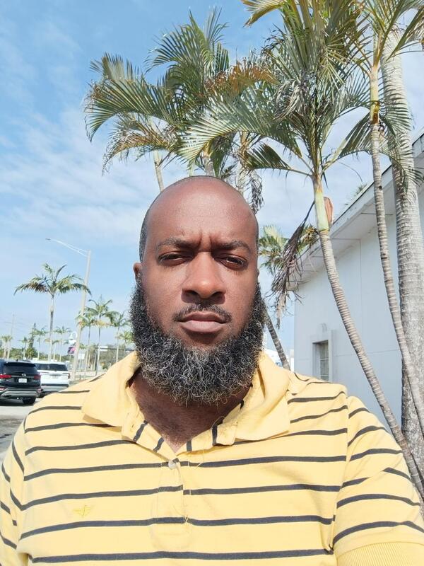 Date this hard body United States man Mr from Fort Lauderdale US21932