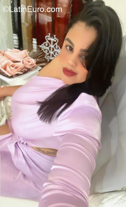 Date this stunning Dominican Republic girl Nery from La Vega DO42926