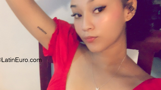 Date this nice looking Dominican Republic girl Birginia from Fájanos DO46845