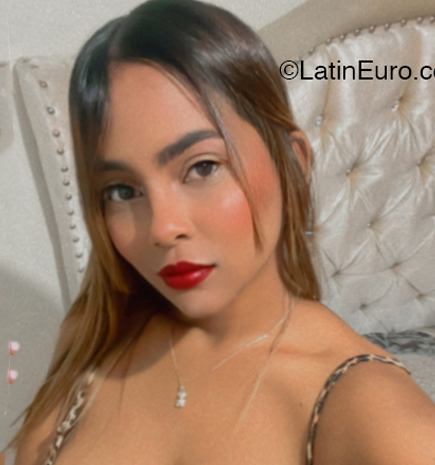 Date this tall Dominican Republic girl Rosa from Santo Domingo DO51350