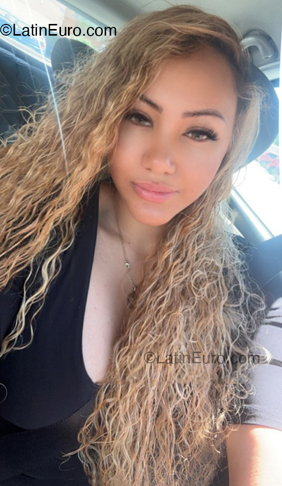Date this exotic Spain girl Paola from Madrid ES825