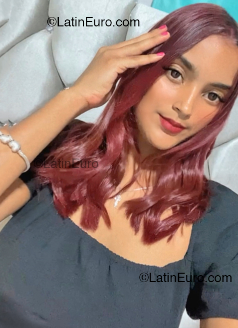 Date this georgeous Dominican Republic girl Keiry from Santo Domingo DO52007
