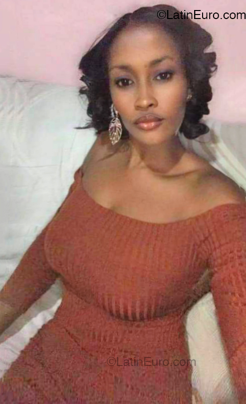 Date this beautiful Dominican Republic girl Yenny from San Pedro de Macoris DO53307
