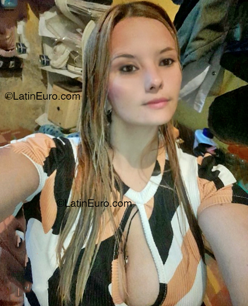 Date this sultry Uruguay girl Cecilia from Paysandu UY104