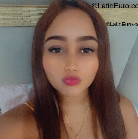Date this hard body Dominican Republic girl Diosa from Puerto Plata DO53959