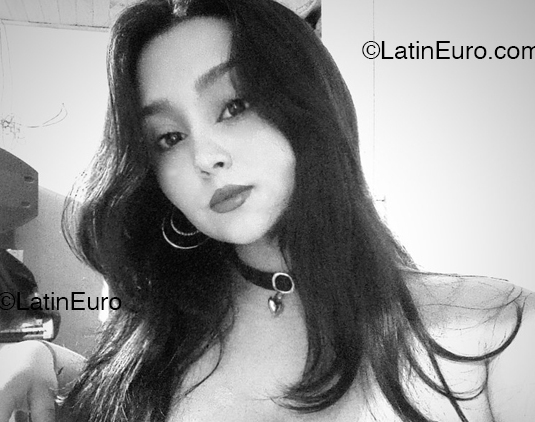 Date this hard body Argentina girl Jenni from Buenos Aires AR981