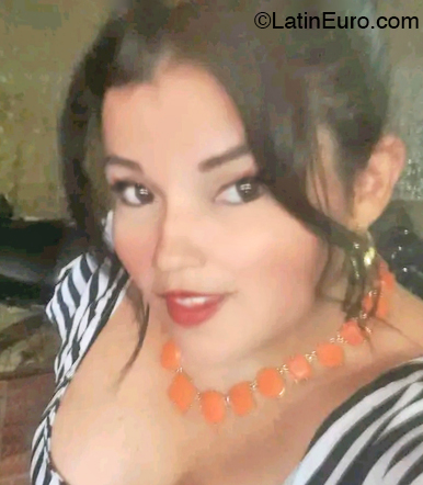 Date this sultry Colombia girl Mara from Sincelejo CO33197