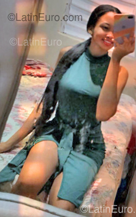 Date this young Dominican Republic girl Estefani from Gaspar Hernandez DO54103
