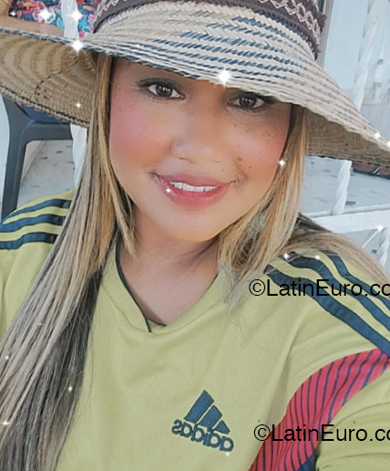 Date this exotic Colombia girl Eve from Cartagena CO33257