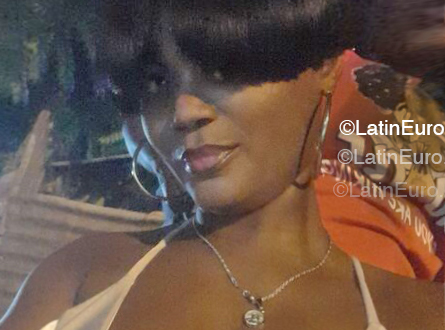 Date this happy Dominican Republic girl Amanda from San Pedro De Macoris DO55737