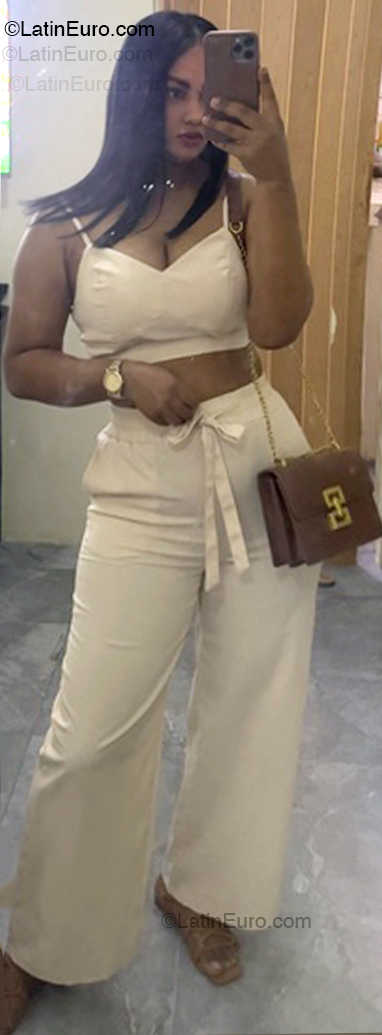 Date this cute France girl Massiela from Paris FR382