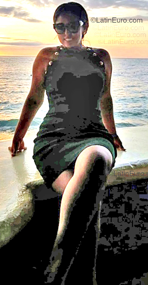 Date this tall Mexico girl Martha from San Luis Potosi MX2768