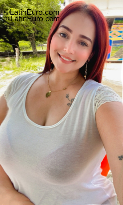 Date this hot Colombia girl Lizmain from Bogota CO33333