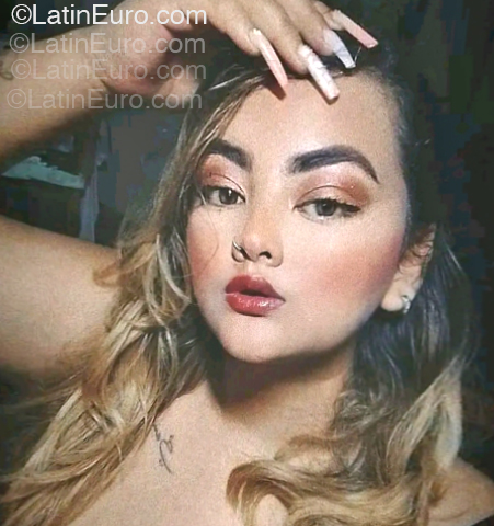 Date this stunning Venezuela girl Alondra from Caracas VE5295