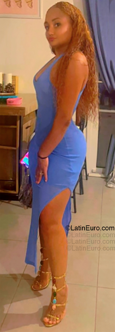 Date this sultry France girl Tittu from Toulouse FR386