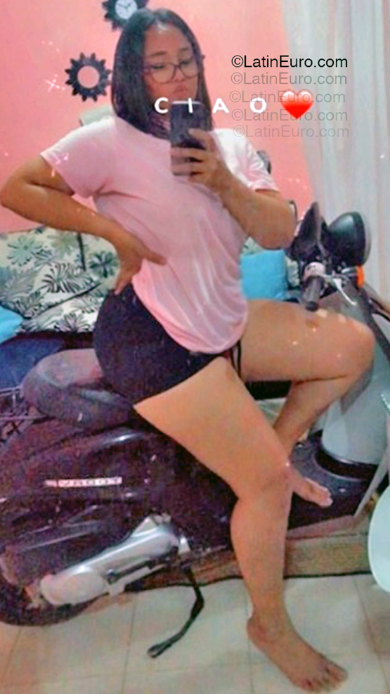Date this sultry Dominican Republic girl Tefy from Santo Domingo DO55098