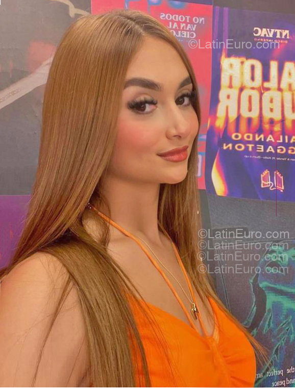 Date this gorgeous Venezuela girl Maria from Maracaibo VE5306