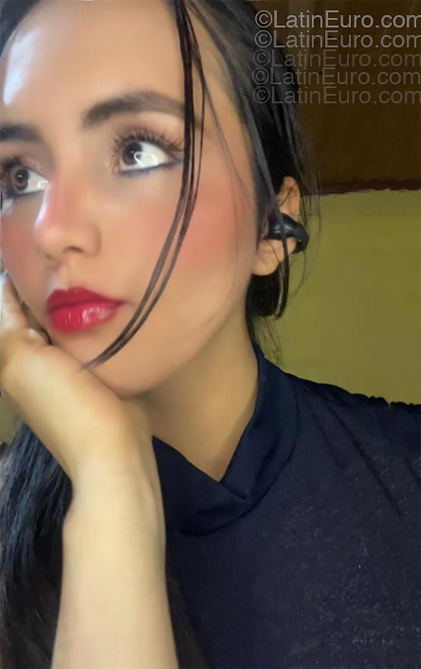 Date this cute Colombia girl Liliana from Bogota CO33371