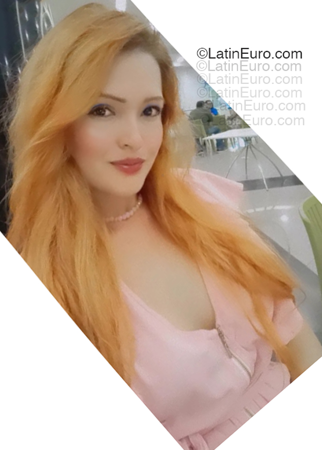 Date this delightful Colombia girl Marjen from Medellin CO33443