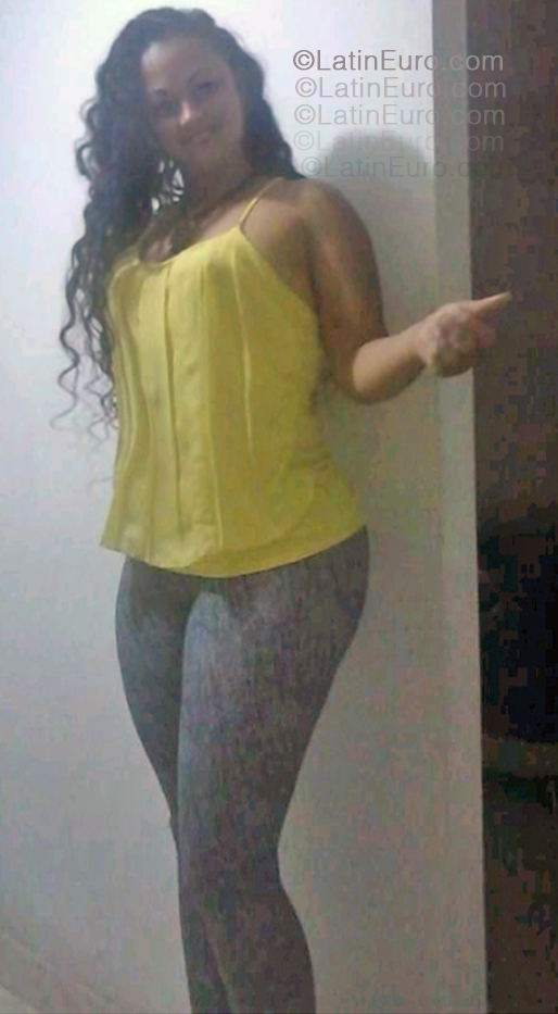 Date this tall Colombia girl Patricia from Cali CO33470