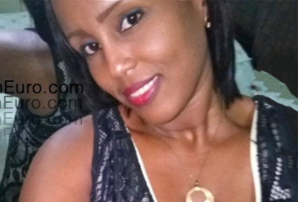 Date this charming Dominican Republic girl Magdalena from Santo Domingo DO55413