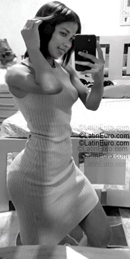 Date this passionate Dominican Republic girl Elisbeth from San Pedro De Macoris DO55446