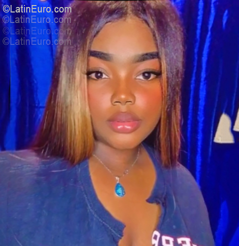 Date this georgeous Dominican Republic girl Francelis from Santo Domingo DO55509