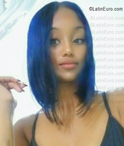 Date this gorgeous Dominican Republic girl Genesis - Glesis from Santiago DO55945