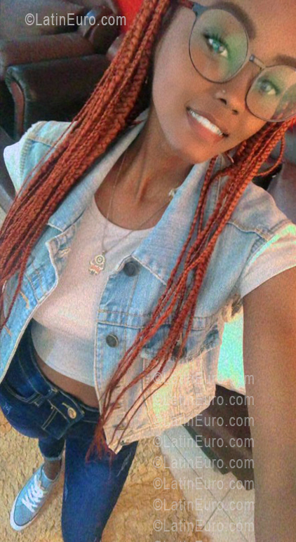 Date this delightful Dominican Republic girl Yameli from Santo Domingo DO55983