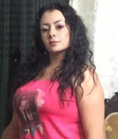 Date this tall Colombia girl Andrea from Cali CO33630