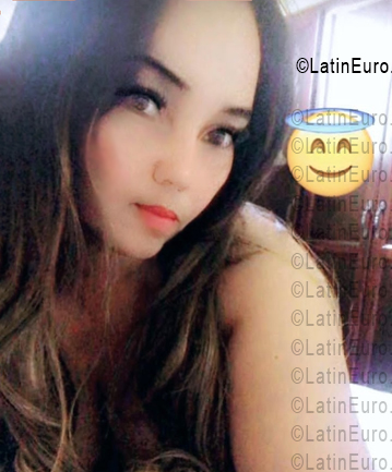 Date this fun Dominican Republic girl Merlin from Santo Domingo DO56029