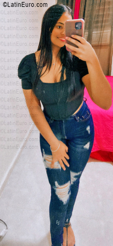 Date this charming Dominican Republic girl Vitaly from Moca DO56085