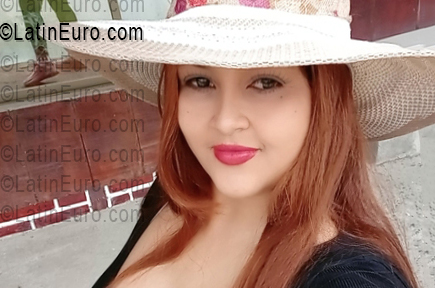 Date this pretty Colombia girl Sol from Putumayo CO33669