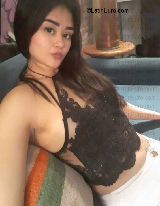 Date this delightful Peru girl Adria from Lima PE2163