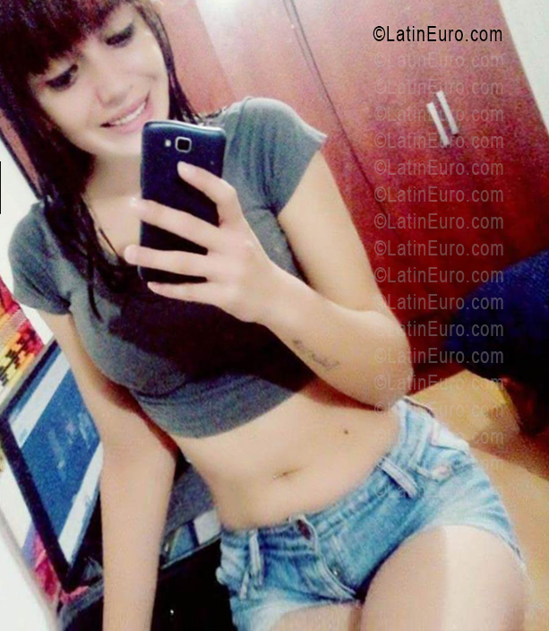 Date this good-looking Uruguay girl Dahiana from Canelones UY116