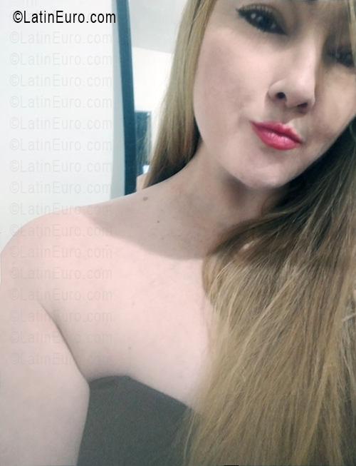 Date this funny Mexico girl Berenice from Hermosillo MX2795
