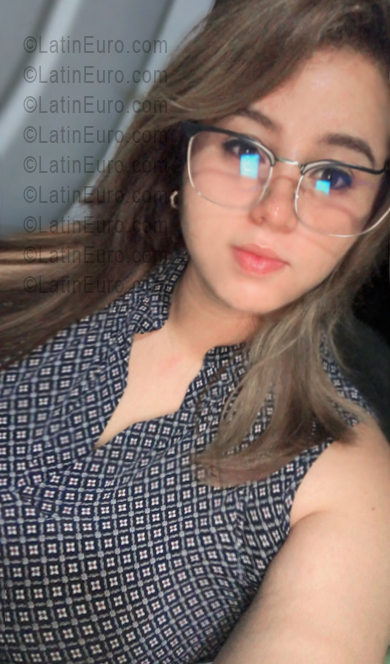 Date this gorgeous Honduras girl Delmys from Cortes HN3009