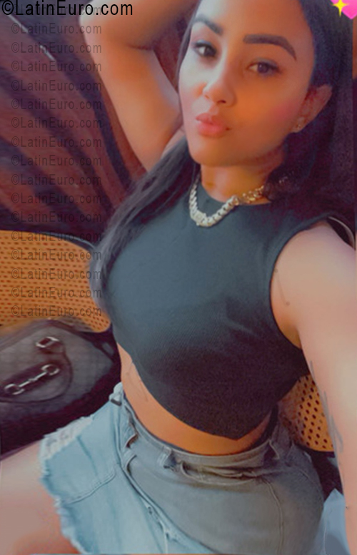 Date this exotic Dominican Republic girl Carolina from Santo Domingo DO56519