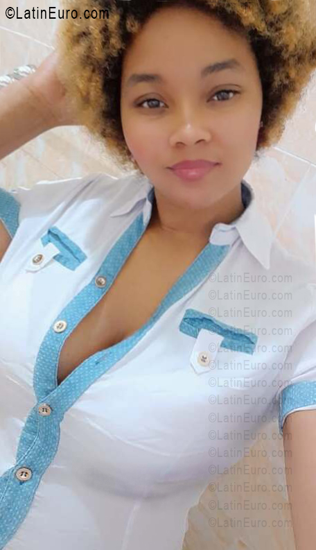 Date this cute Dominican Republic girl Elianny from Santiago DO56521