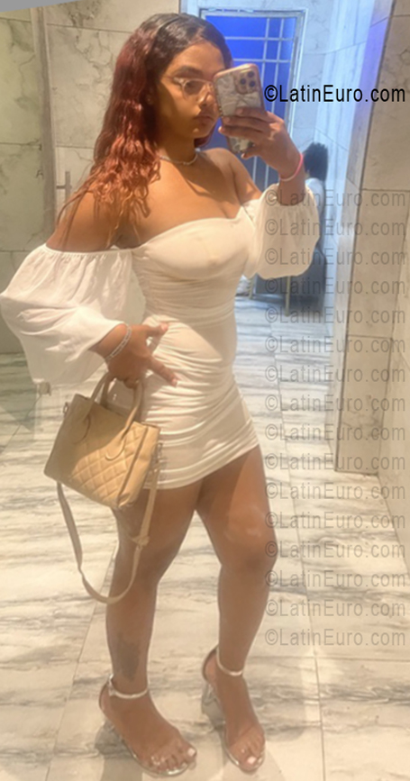 Date this hot Dominican Republic girl Kelly from Santo Domingo DO56525