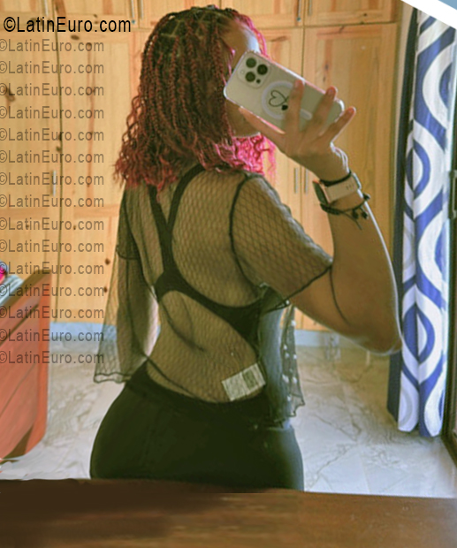 Date this lovely Dominican Republic girl Chanty from Santo Domingo DO56629