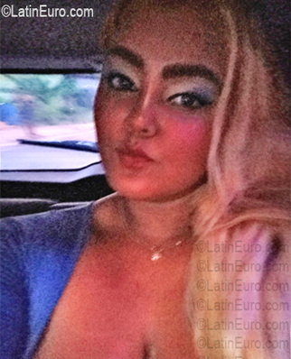 Date this pretty Dominican Republic girl Yenni from Santo Domingo DO56690