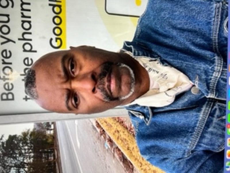 Date this pretty United States man ISAIAH from Bonaire US25613